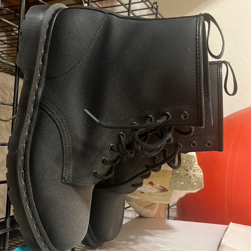 Men’s Doc Marten boots